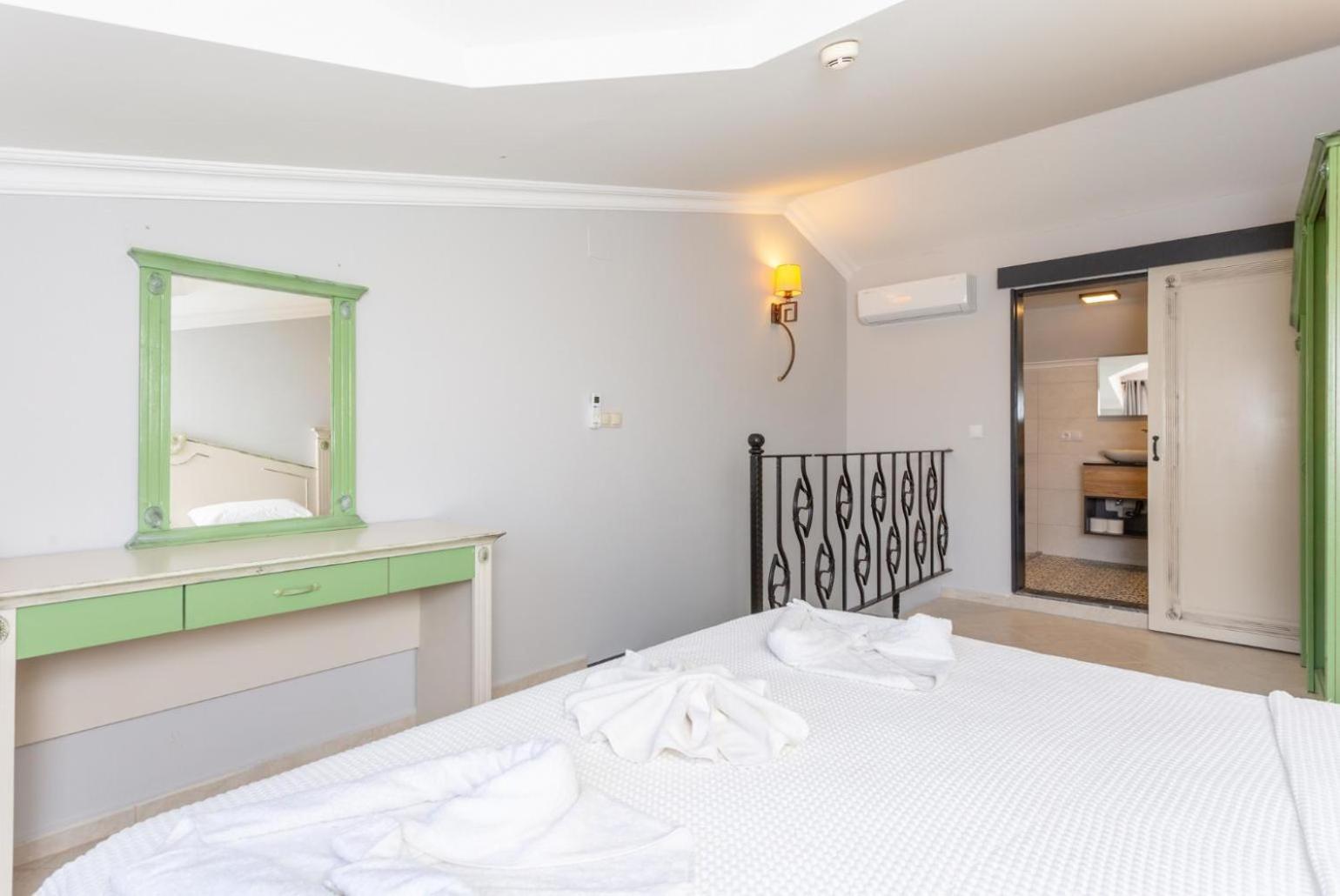 Elmas Paradise Villa *