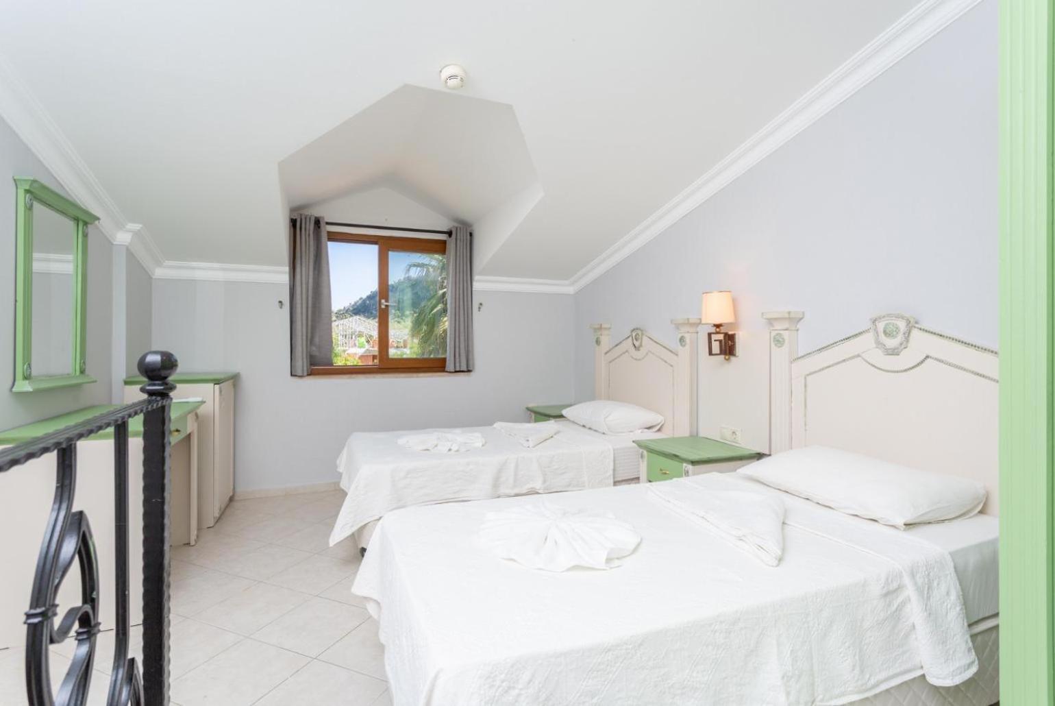 Elmas Paradise Villa *